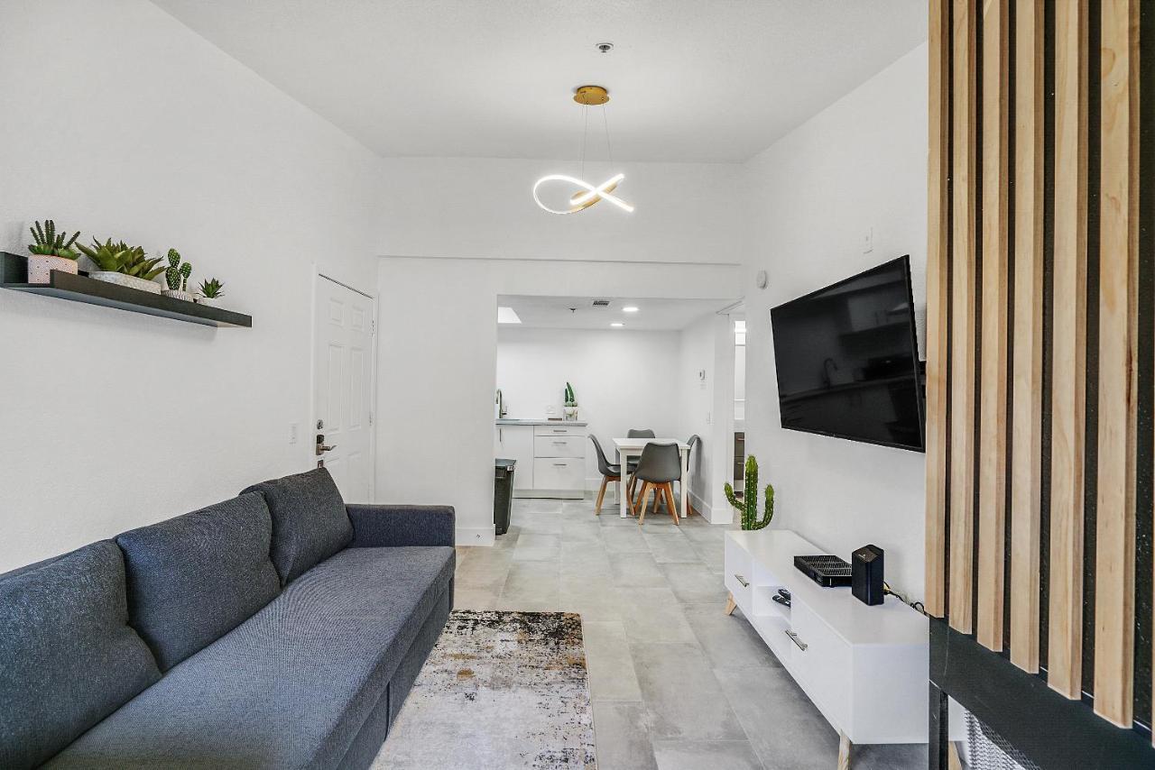 Condo Close To Strip And Raiders Stadium Las Vegas Eksteriør billede
